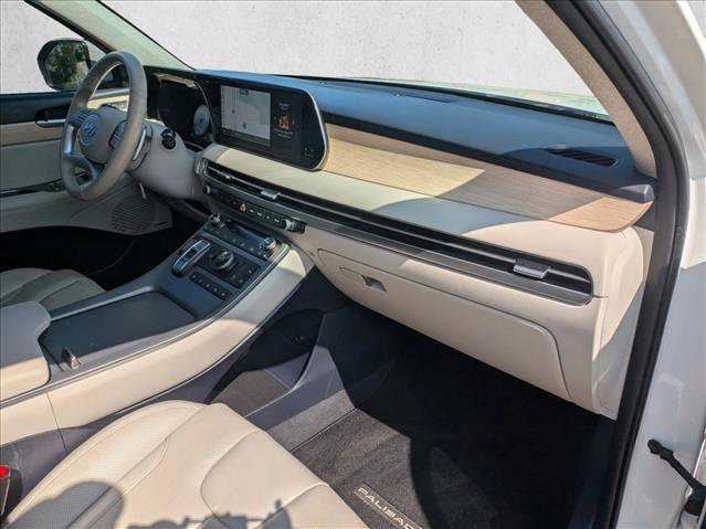 Used 2023 Hyundai Palisade Limited FWD image 19