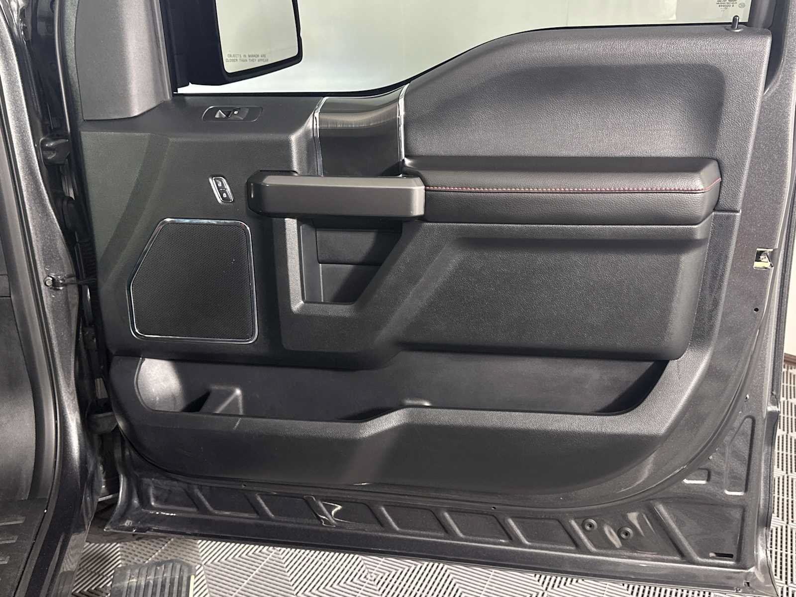 Certified 2018 Ford F150 Lariat w/ Equipment Group 502A Luxury AWD/4WD image 19