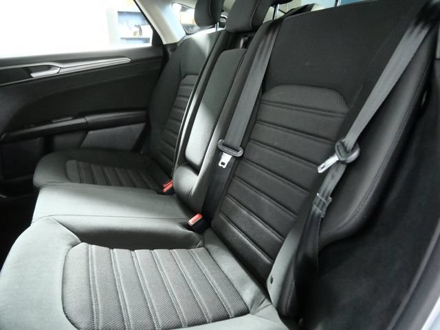 Certified 2020 Ford Fusion SE AWD/4WD image 15