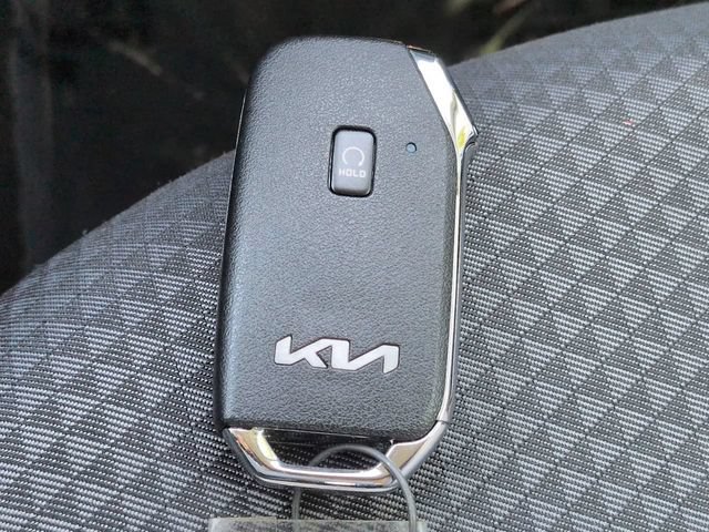Used 2025 Kia Soul S FWD image 28