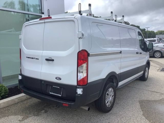 Certified 2026 Ford Transit 250 Low Roof w/ Exterior Upgrade Package RWD image 3
