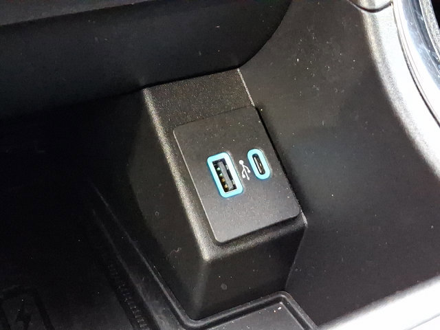 Certified 2023 Ford Edge Titanium image 28