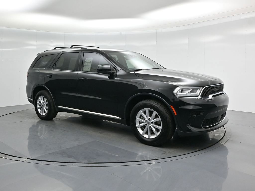 Used 2023 Dodge Durango SXT Launch Edition image 3
