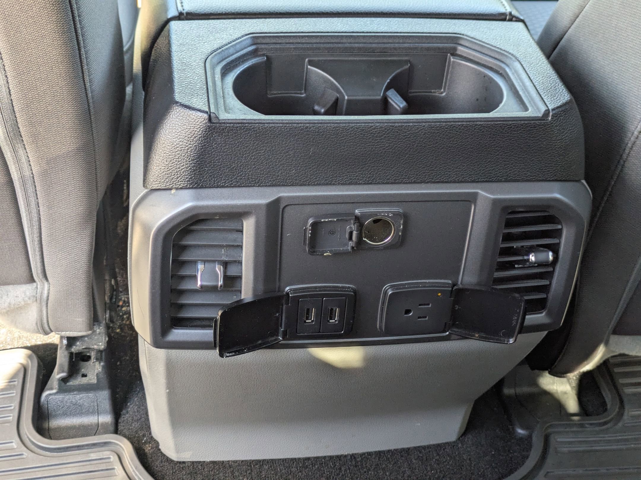 Certified 2019 Ford F150 XLT w/ Equipment Group 302A Luxury image 28