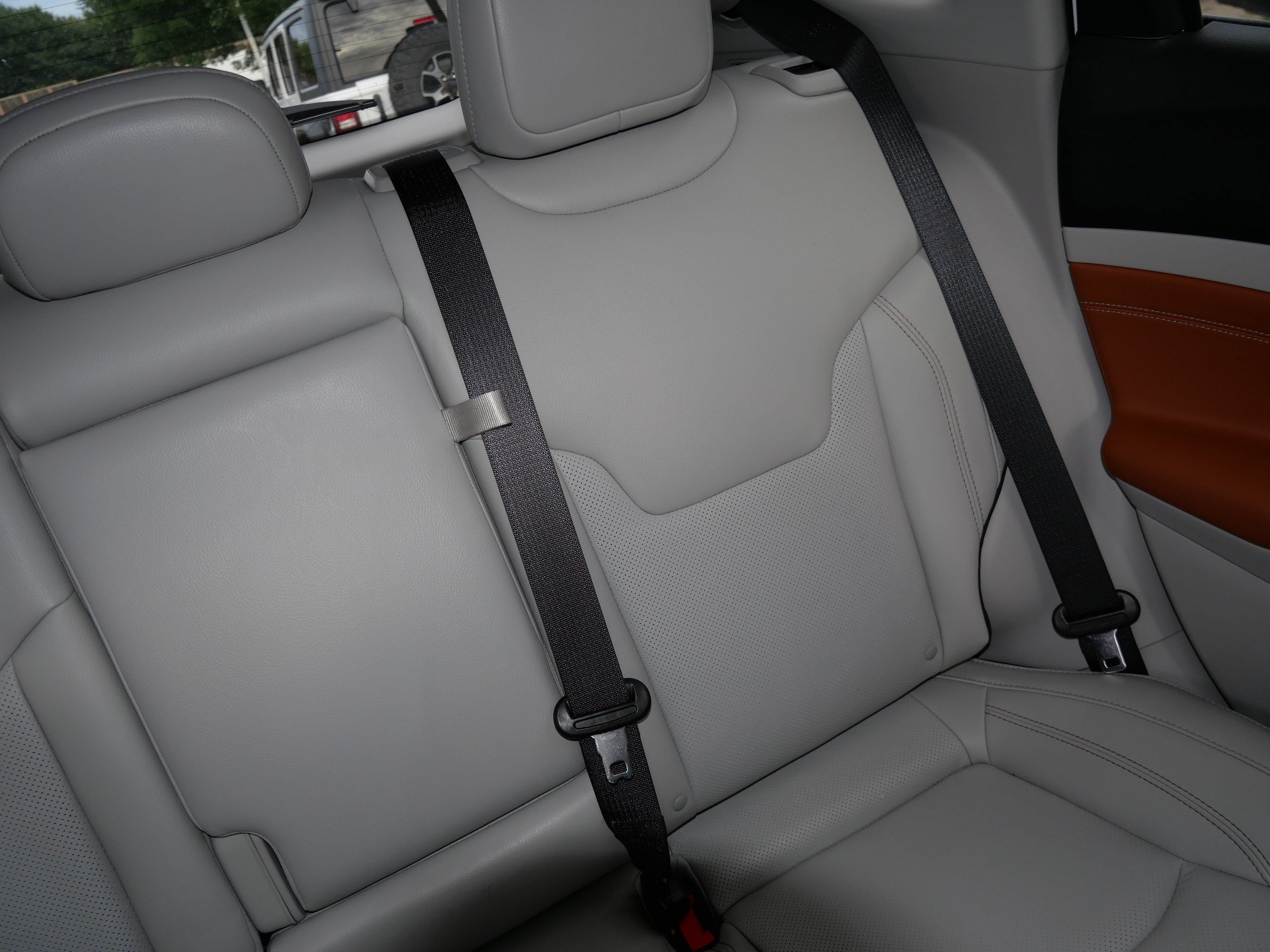 Used 2022 Jeep Compass Limited w/ Elite Group AWD/4WD image 14