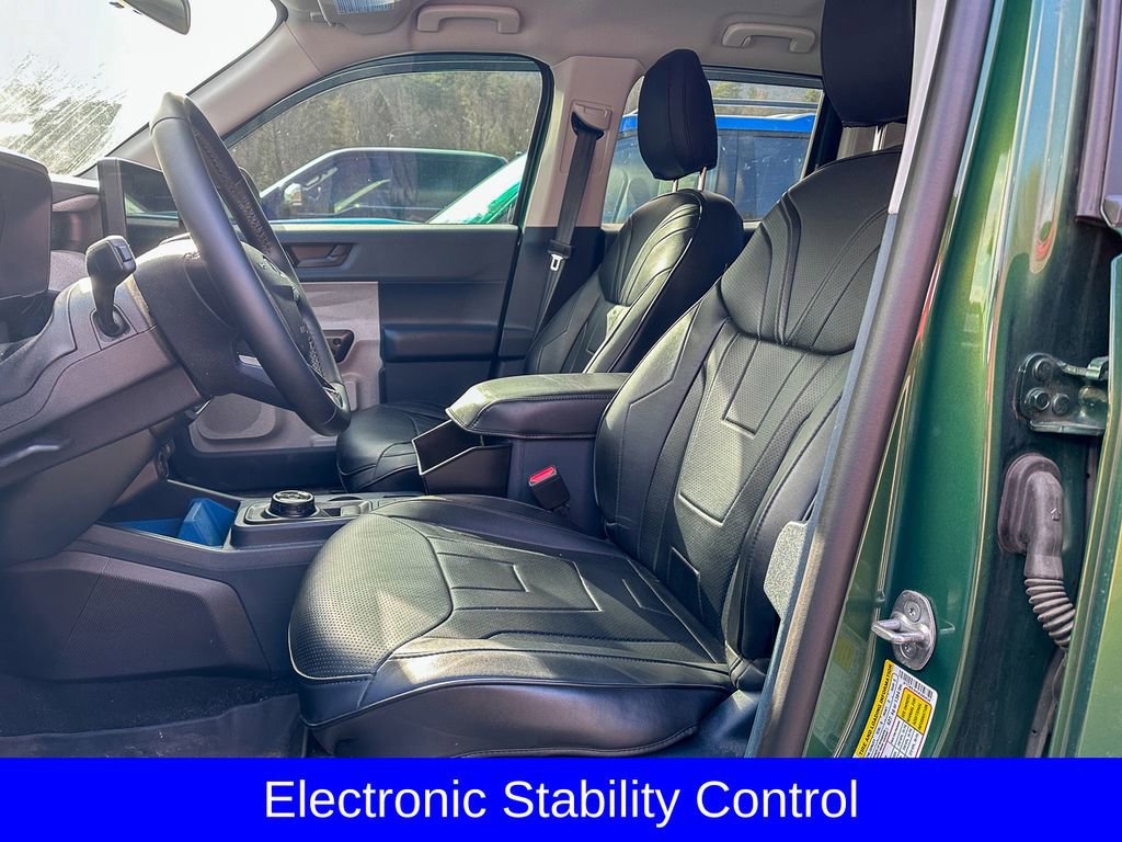 Certified 2025 Ford Maverick XLT w/ XLT Luxury Package image 9