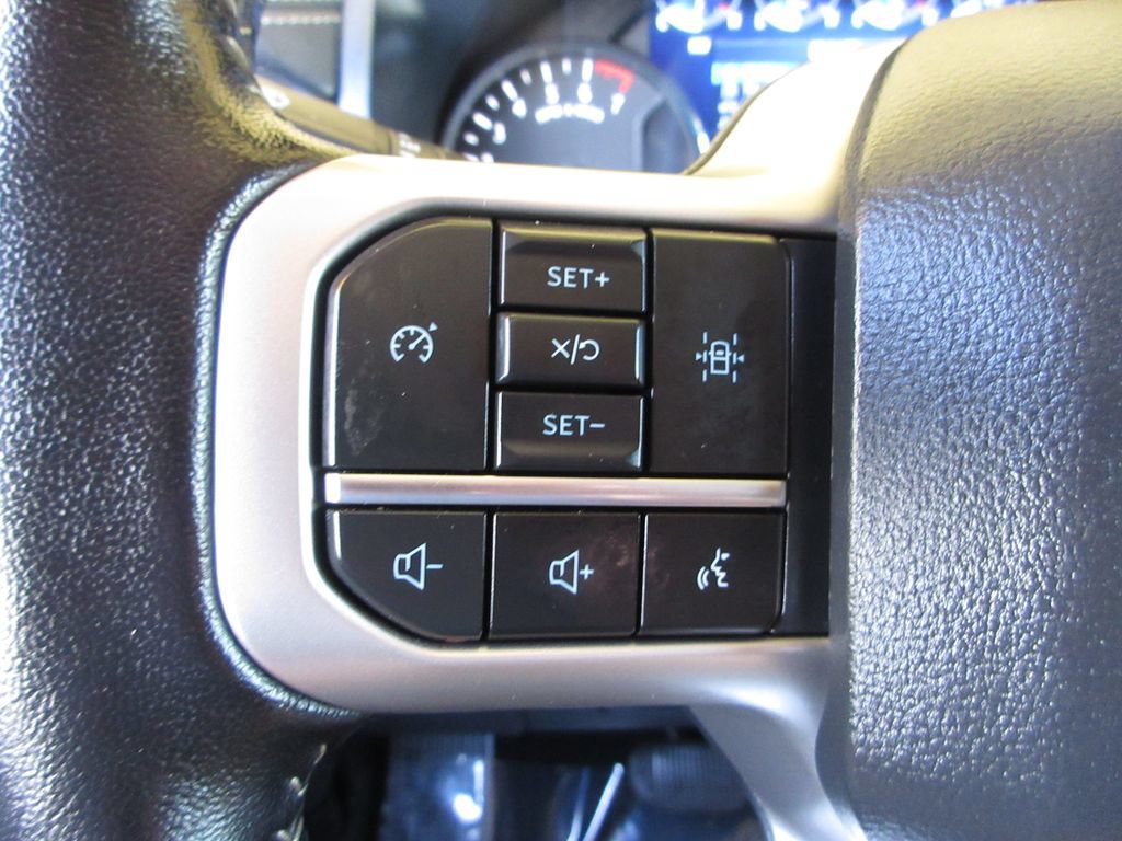 Certified 2024 Ford Expedition XLT RWD image 16