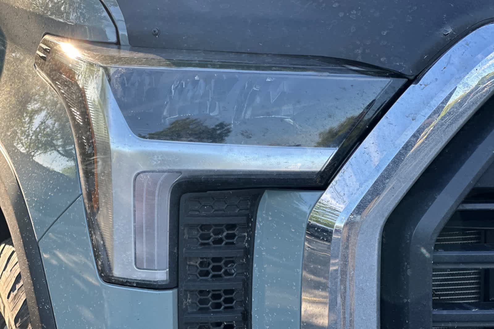 Used 2025 Toyota Tundra SR5 AWD/4WD image 9