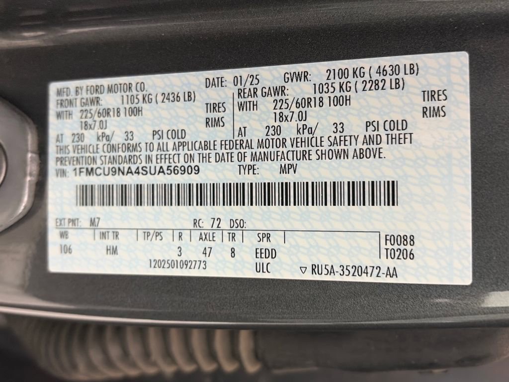 Certified 2025 Ford Escape ST-Line Select AWD/4WD image 9