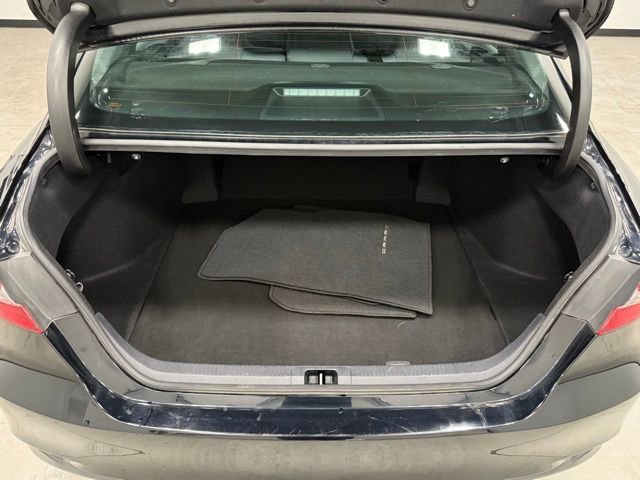 Used 2022 Toyota Camry LE w/ Carpet Mat Package (TMS) image 33