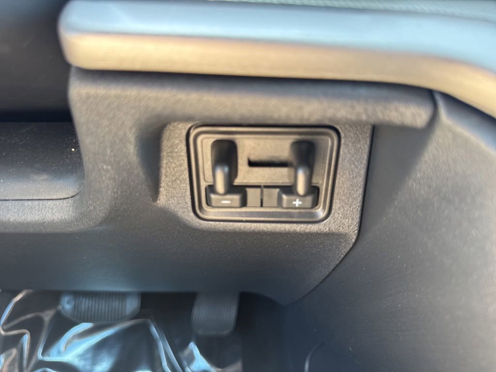 Certified 2025 Ford Expedition Max Active AWD/4WD image 11