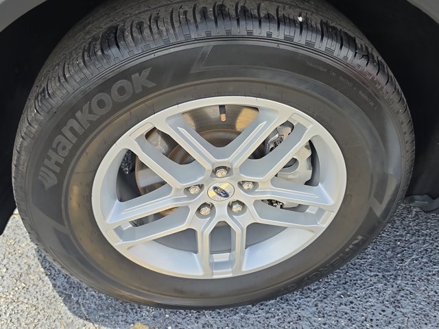 Certified 2025 Ford Explorer Active w/ Active Comfort Package RWD image 10