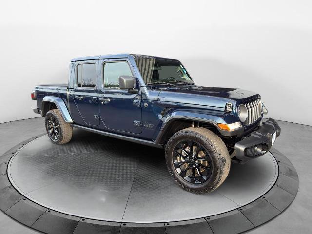 Used 2025 Jeep Gladiator Sport image 1