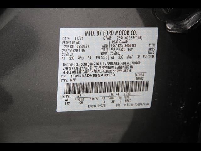 Certified 2025 Ford Explorer Active w/ Active Comfort Package AWD/4WD image 22