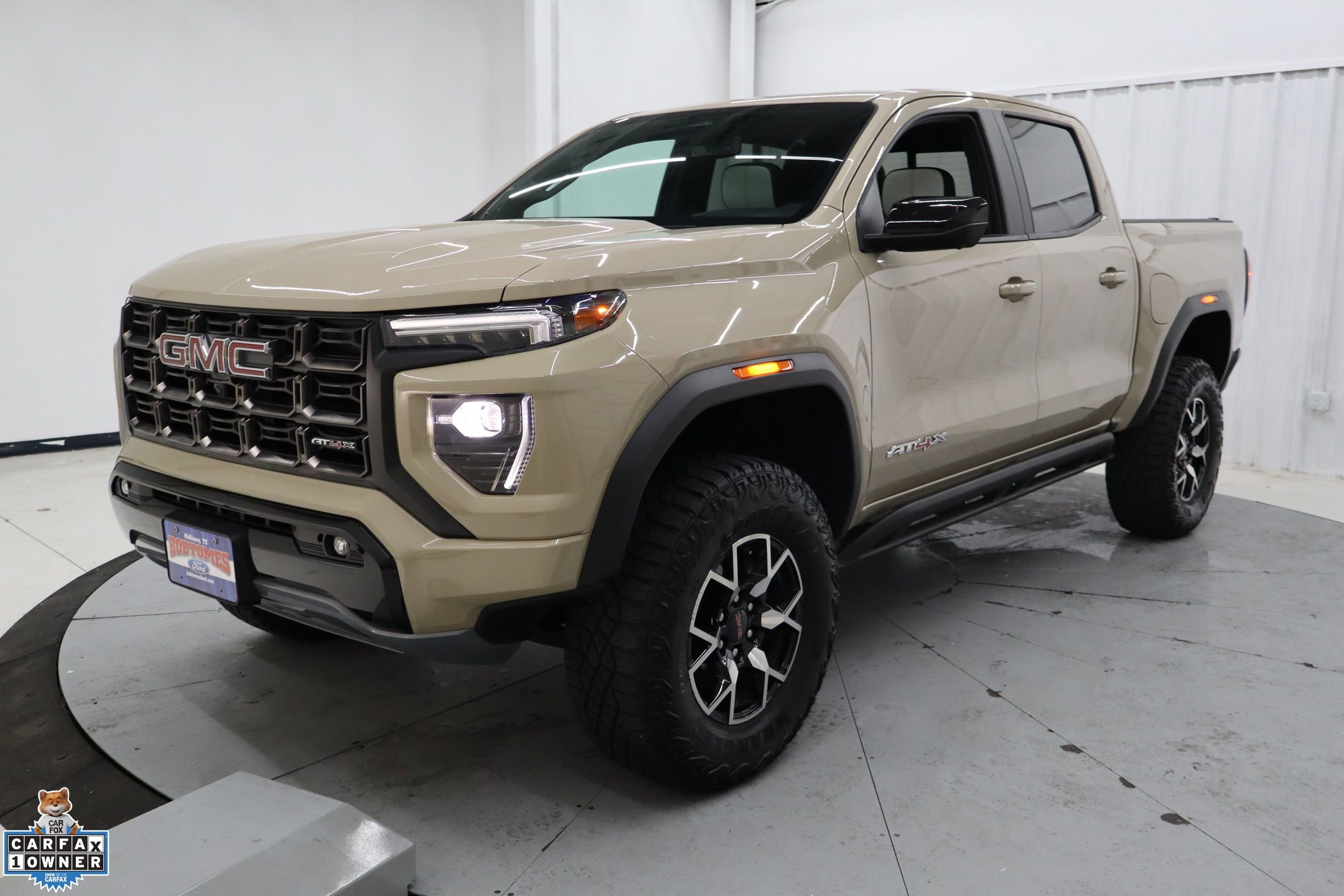 Used 2024 GMC Canyon AT4X image 9