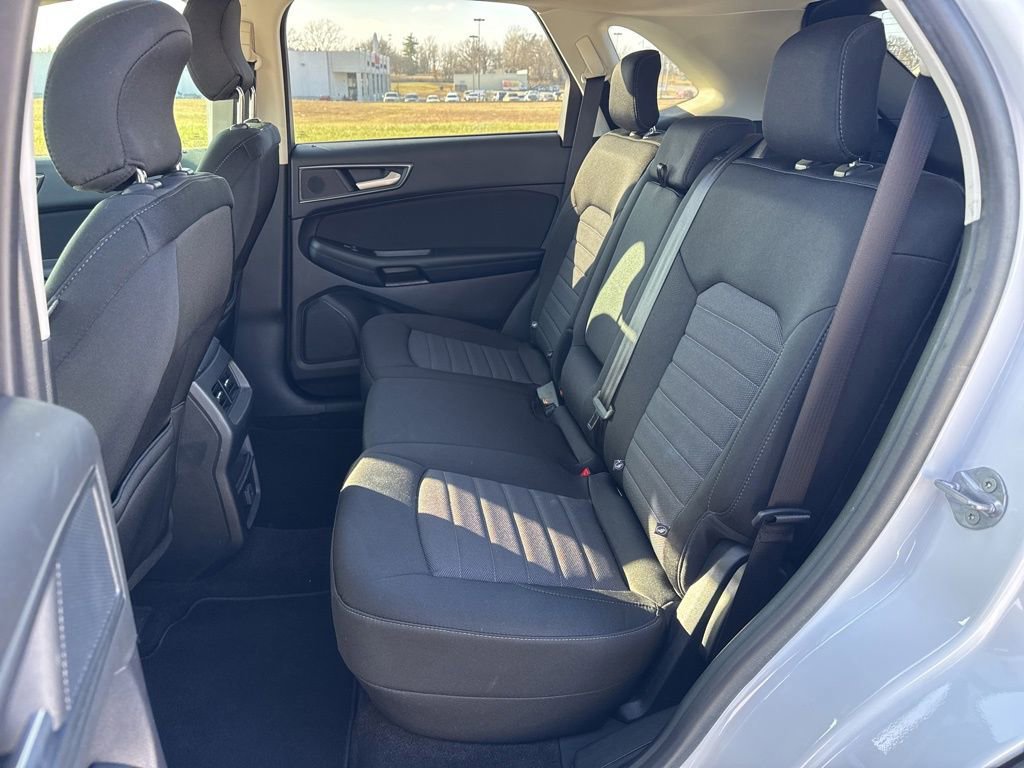 Certified 2019 Ford Edge SE w/ SE Fleet Driver's Package image 17