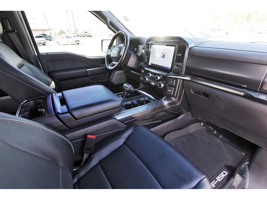 Certified 2022 Ford F150 Lariat w/ Equipment Group 502A High image 25