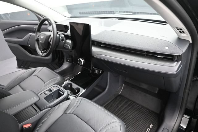 Certified 2025 Ford Mustang Mach-E Premium AWD/4WD image 28