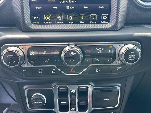 Used 2020 Jeep Wrangler Unlimited Sahara AWD/4WD image 21