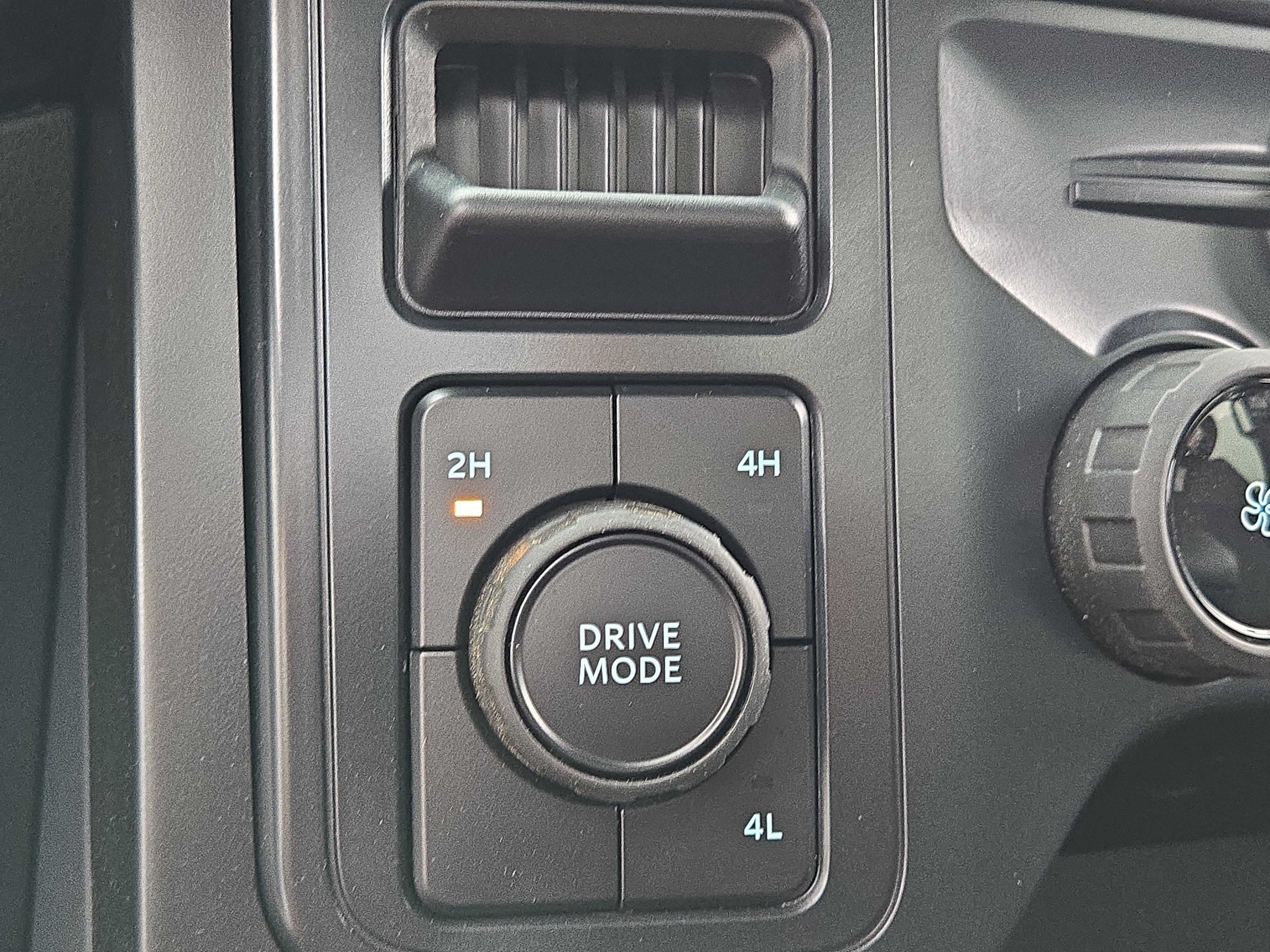Certified 2025 Ford F150 STX AWD/4WD image 31