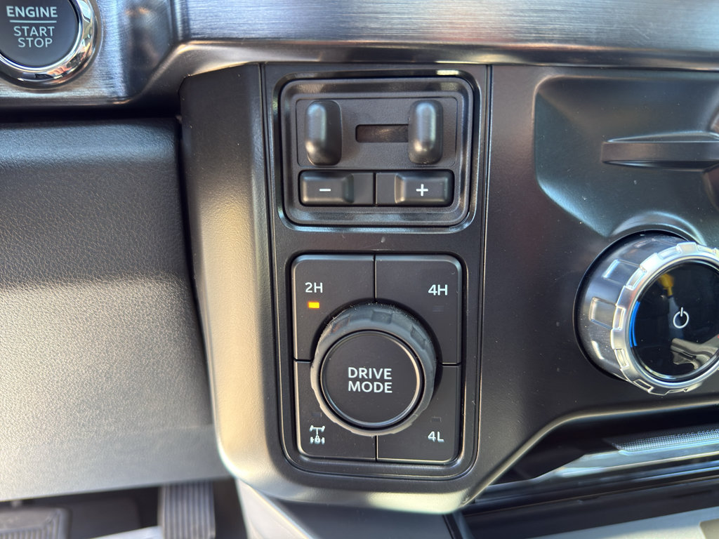 Certified 2026 Ford F350 Lariat w/ Black Appearance Package AWD/4WD image 24