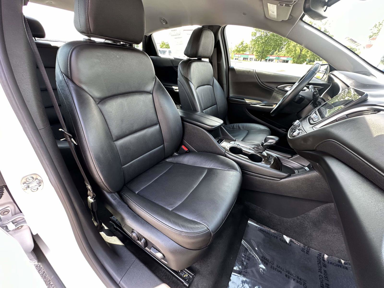 Used 2024 Chevrolet Malibu LT FWD image 22