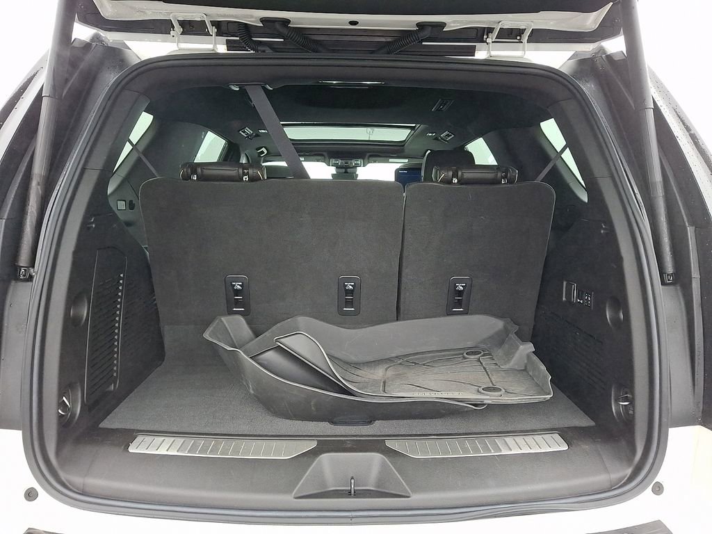 Used 2023 Chevrolet Tahoe Premier w/ Advanced Technology Package image 31