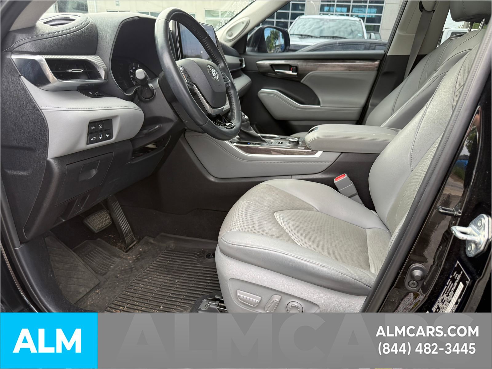 Used 2021 Toyota Highlander Platinum AWD/4WD image 12