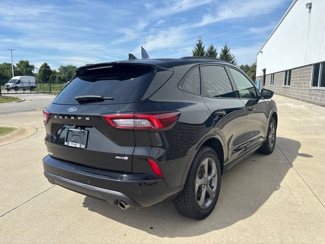Certified 2024 Ford Escape ST-Line w/ Tech Pack #1 AWD/4WD image 7