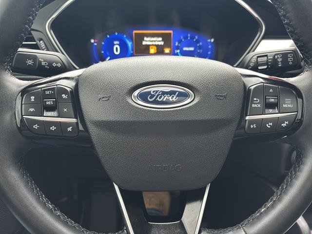 Certified 2022 Ford Escape Titanium w/ Class II Trailer Tow Package image 26