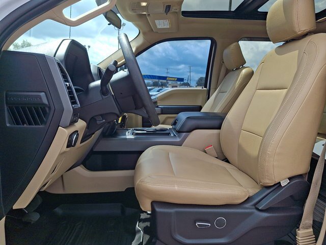 Certified 2019 Ford F250 XLT w/ XLT Premium Package AWD/4WD image 14