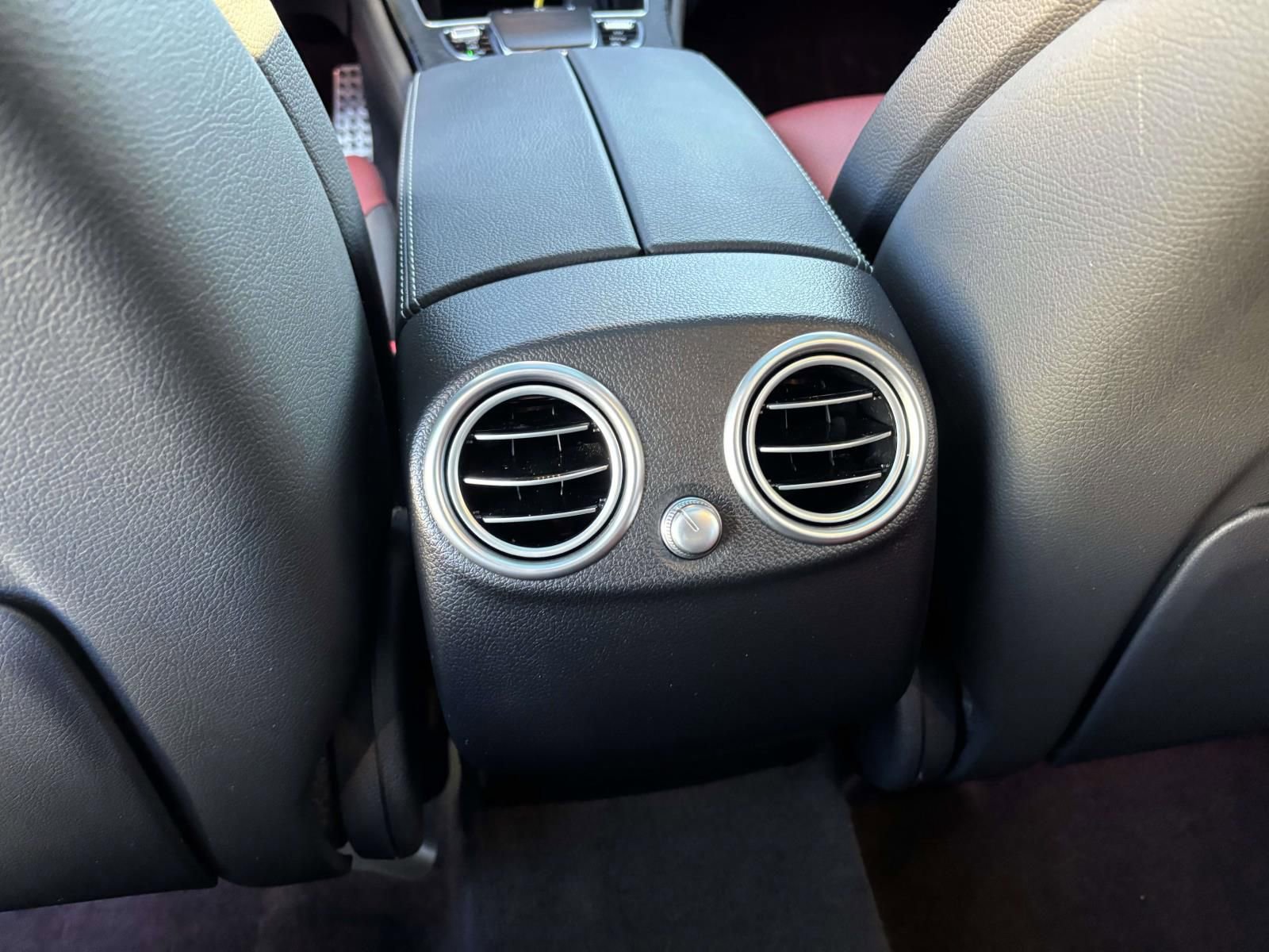 Used 2022 Mercedes-Benz GLC 300 4MATIC image 35