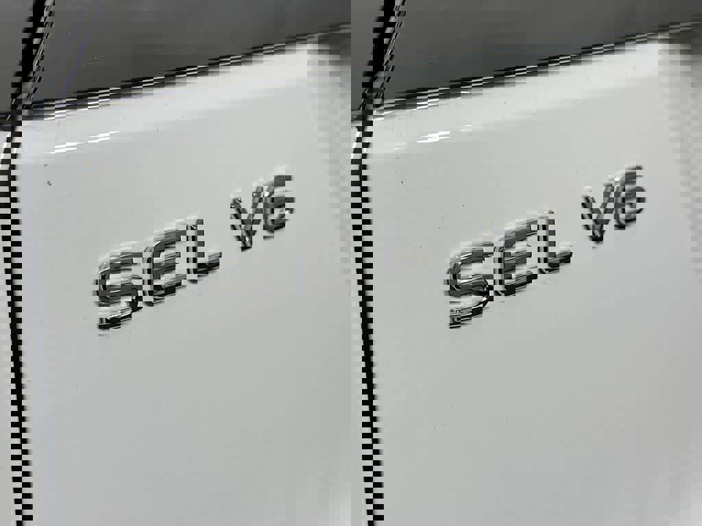 Used 2022 Volkswagen Atlas SEL Premium image 10