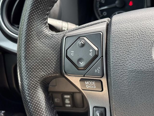 Used 2020 Toyota Tacoma TRD Sport AWD/4WD image 28