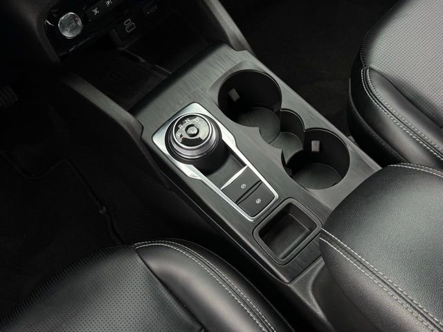 Certified 2024 Ford Escape Platinum image 30