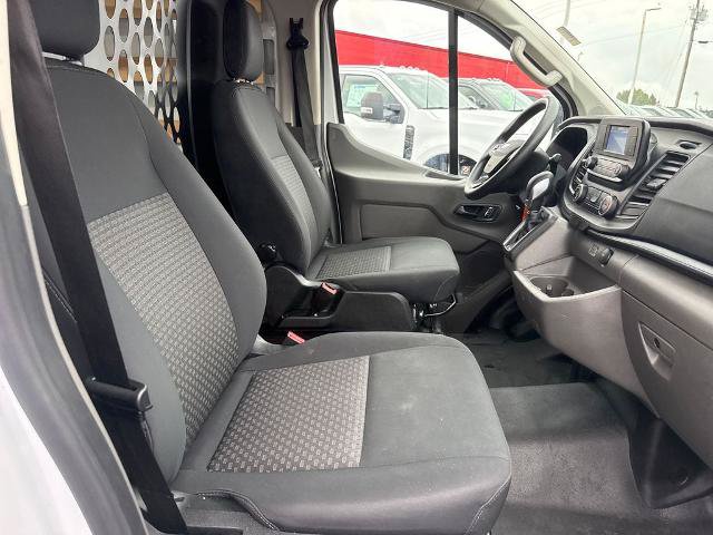 Certified 2025 Ford Transit 250 Low Roof w/ Exterior Upgrade Package RWD image 9