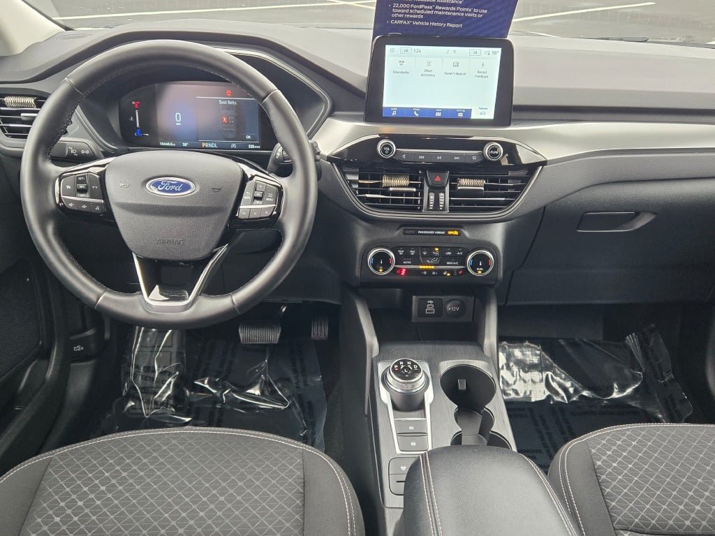 Certified 2025 Ford Escape Active w/ Cold Weather Package AWD/4WD image 17