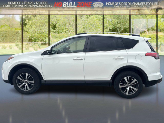 Used 2018 Toyota RAV4 XLE w/ Plus Extra Value Package AWD/4WD image 2