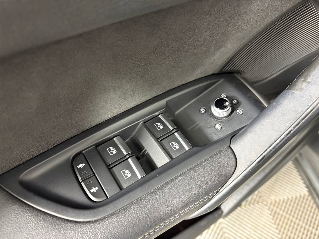 Used 2021 Audi SQ5 Prestige AWD/4WD image 12
