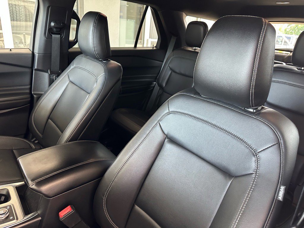 Certified 2020 Ford Explorer XLT w/ Equipment Group 202A image 22