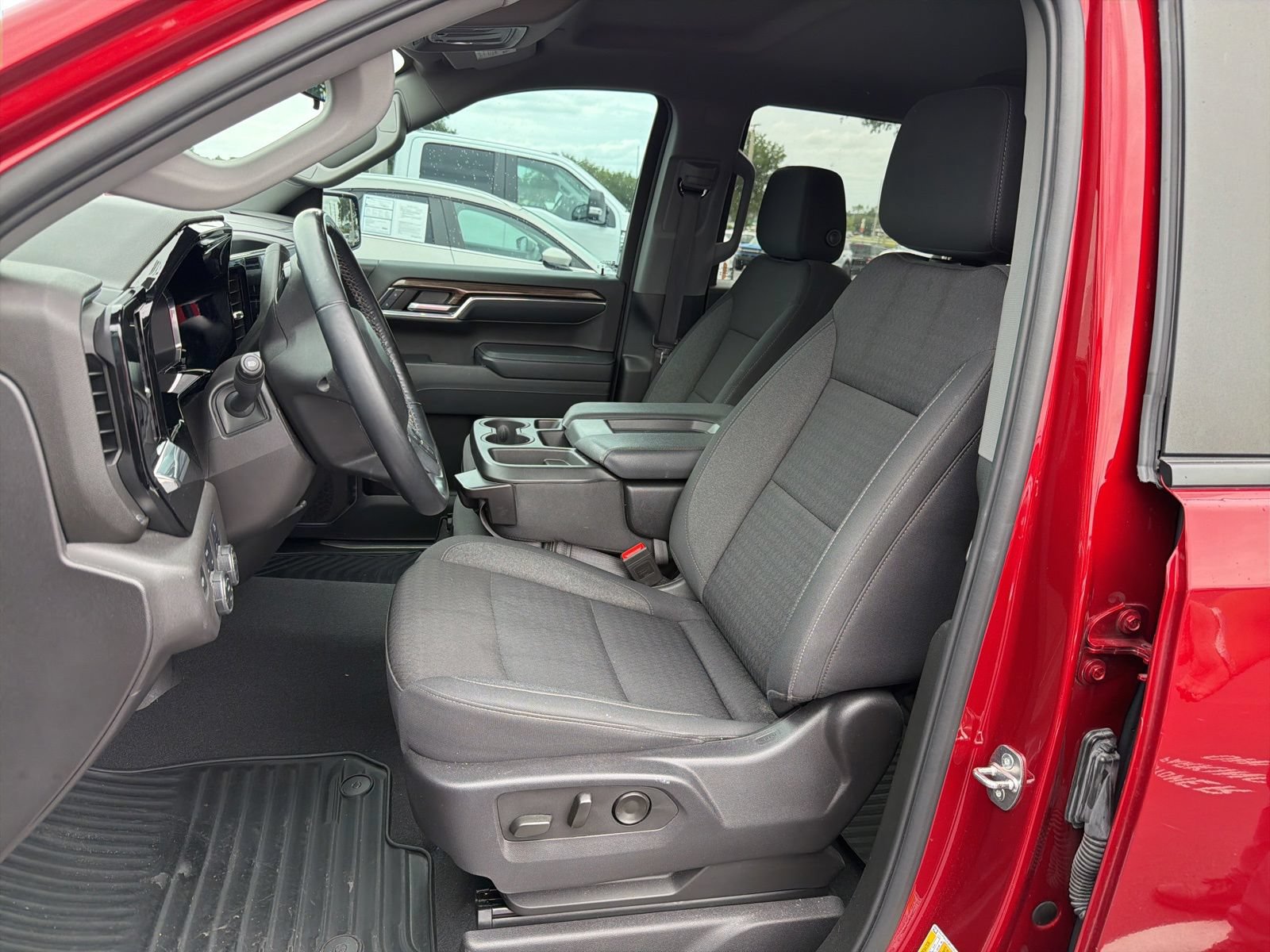 Used 2024 Chevrolet Silverado 1500 RST AWD/4WD image 15