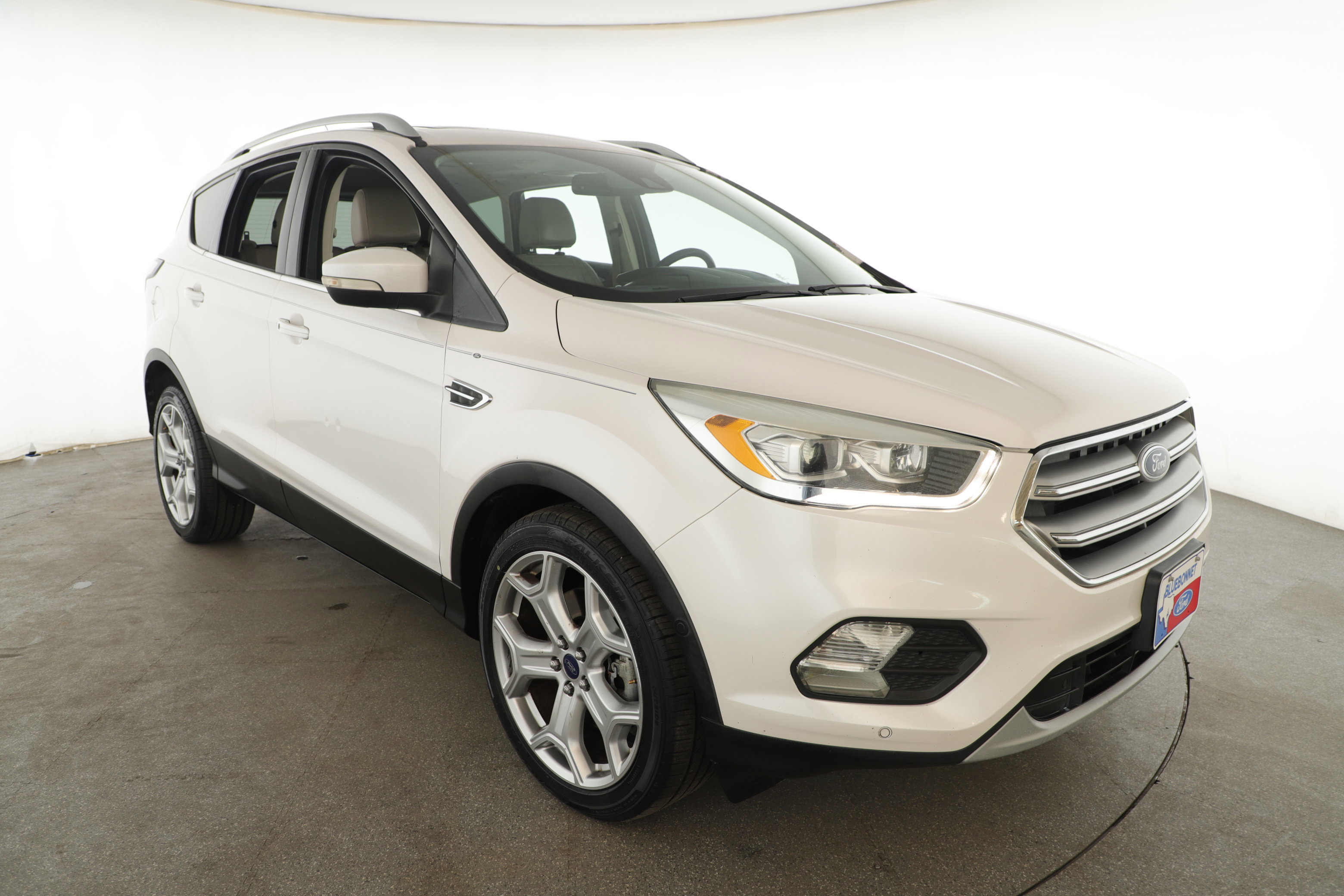 Certified 2017 Ford Escape Titanium w/ Equipment Group 301A image 3