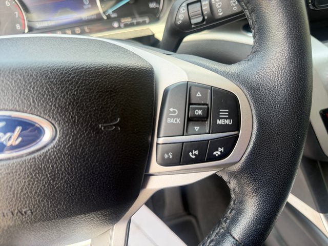 Certified 2022 Ford Explorer XLT w/ Equipment Group 202A AWD/4WD image 11