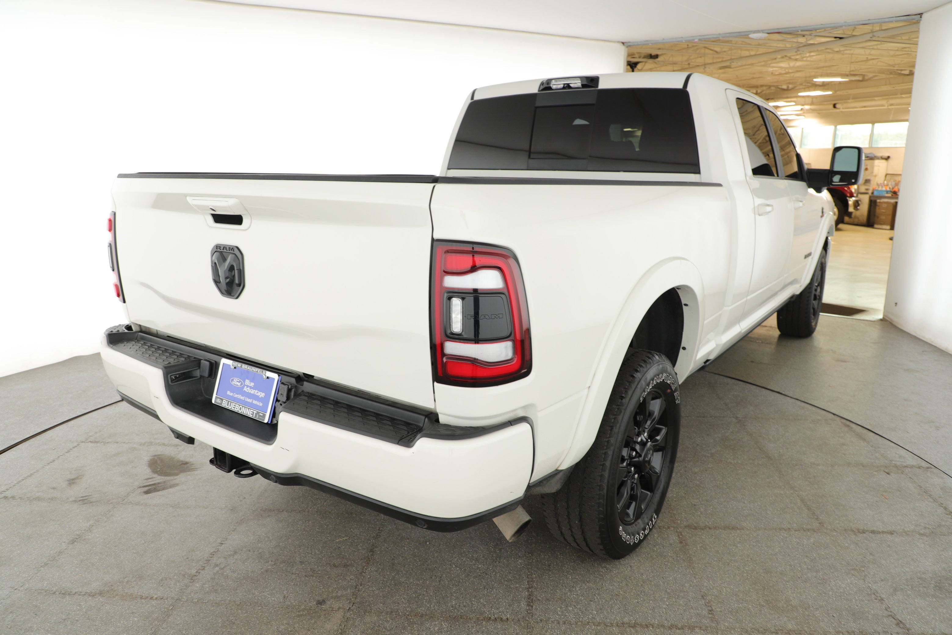 Used 2024 RAM 2500 Limited image 4