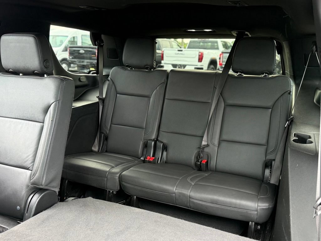 Used 2024 Chevrolet Tahoe Z71 w/ Luxury Package AWD/4WD image 23
