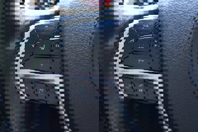 Used 2021 Jeep Grand Cherokee Limited image 20