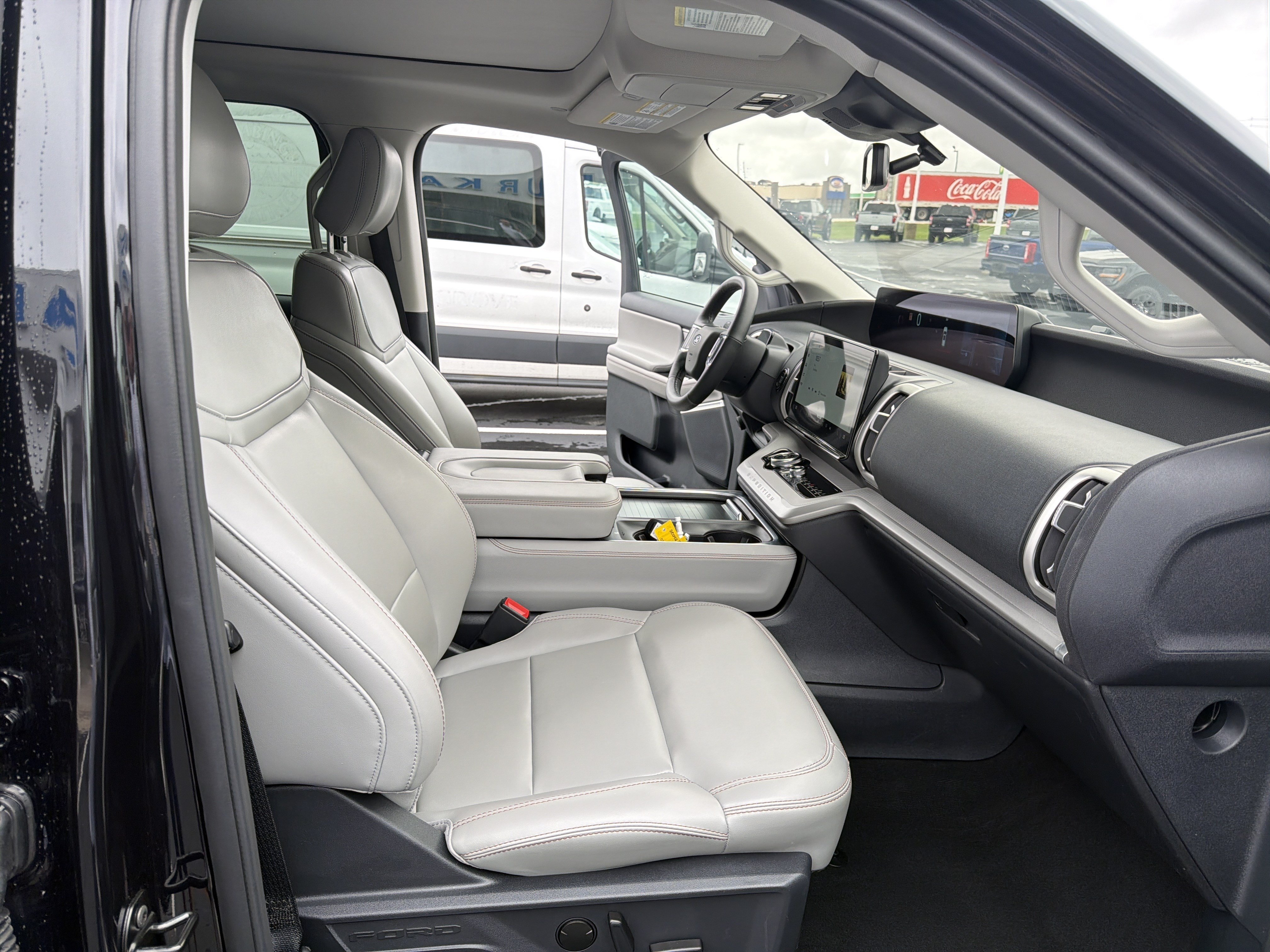 Certified 2025 Ford Expedition Active AWD/4WD image 25