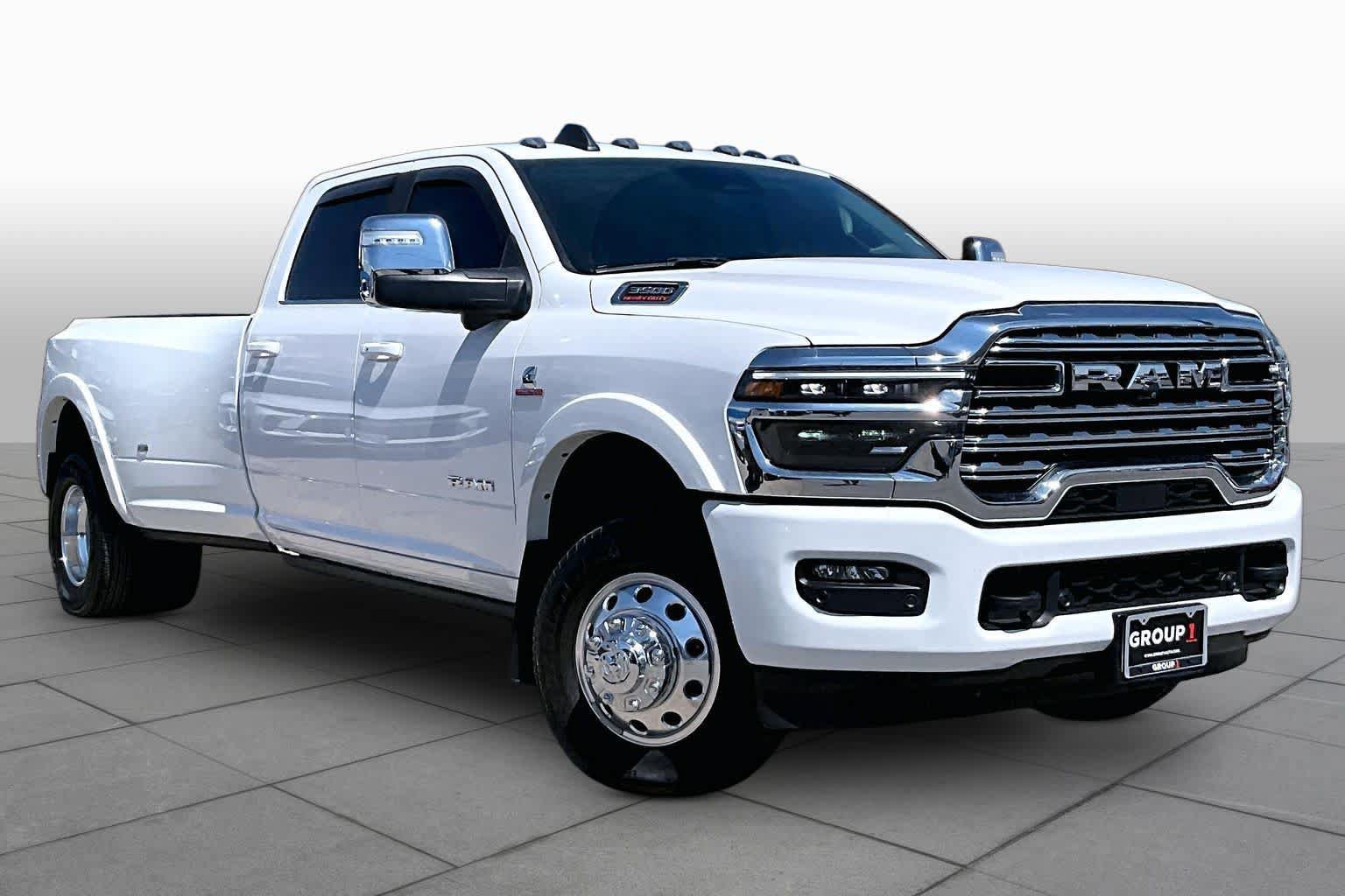 Used 2025 RAM 3500 Longhorn AWD/4WD image 3
