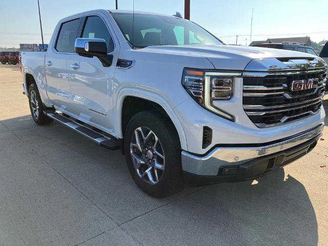 Used 2024 GMC Sierra 1500 SLT w/ SLT Premium Plus Package AWD/4WD image 8