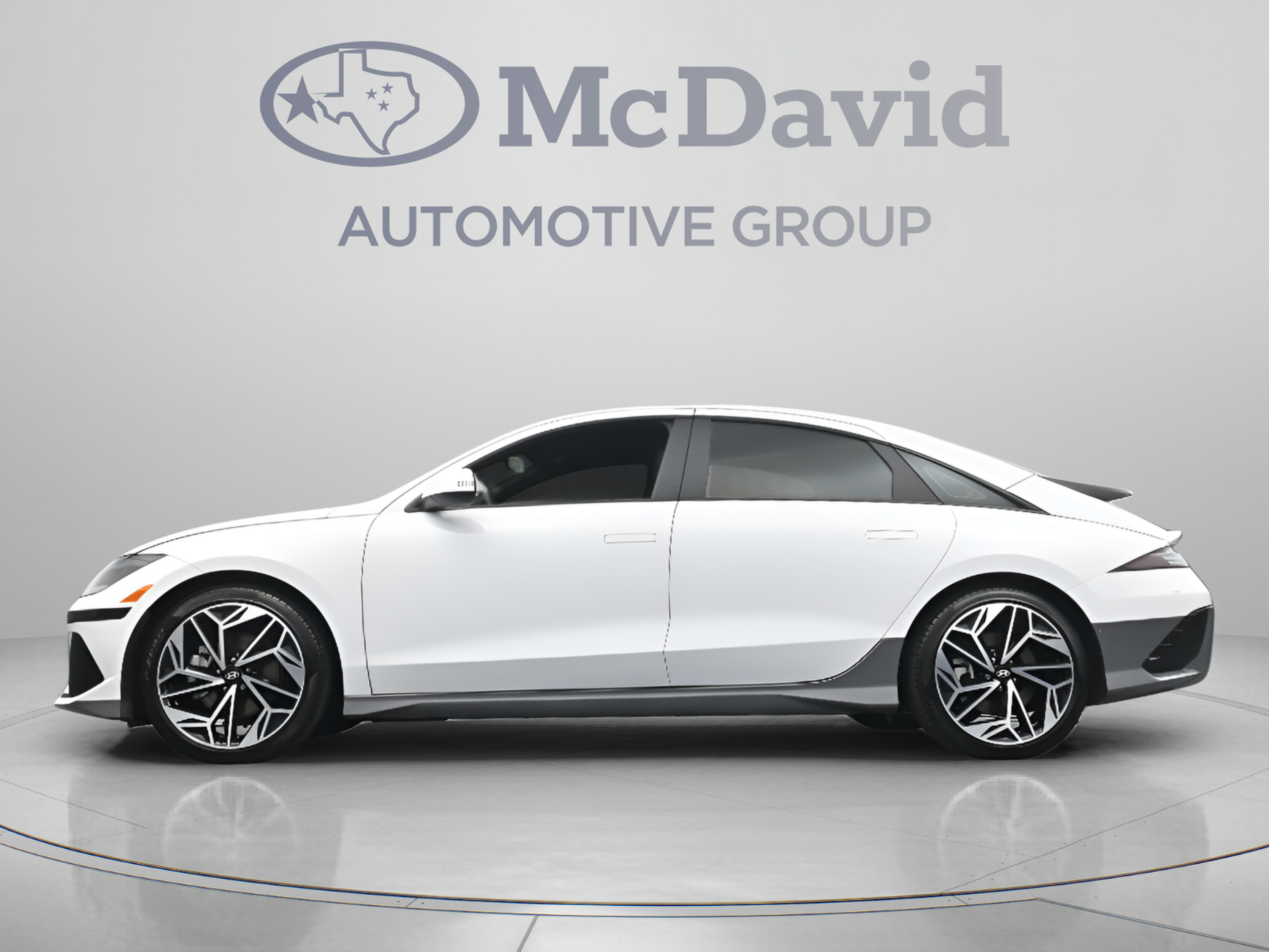 Used 2025 Hyundai Ioniq 6 SEL RWD image 27
